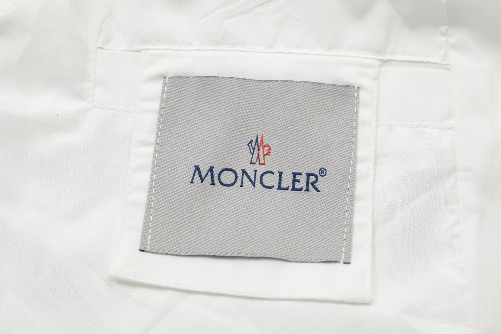 2024 MONCLER logo Authentic Premium Factory Versatile ！ ：White Black Size：M 4XL